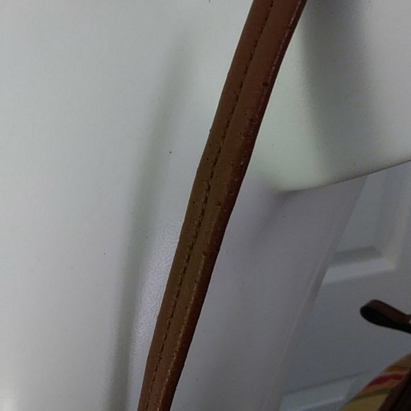 Relic Handbag - Picture 4 of 10